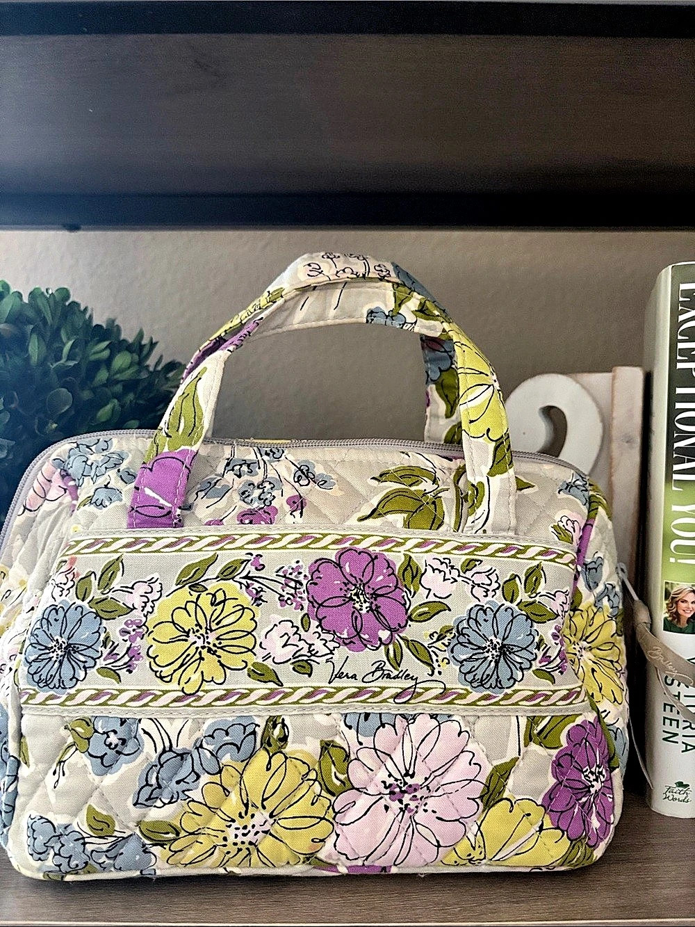 Vera Bradley small Floral Quilted Bag in Watercolor Pattern